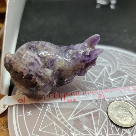 Amethyst Rabbit - Picture 3 of 4